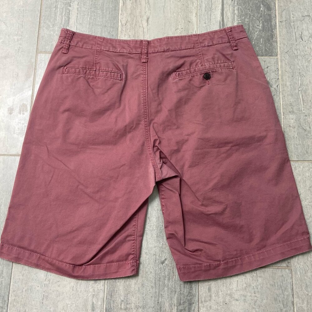 Aeropostale Flat-Front Chino Shorts Dark Pink Size 38 - Picture 4 of 7